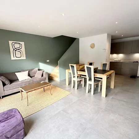 Jolie Maison Recente Ultra Cosy Bord De Belz